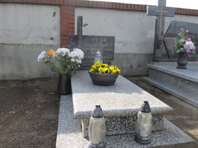 Grób Marianna Puk
